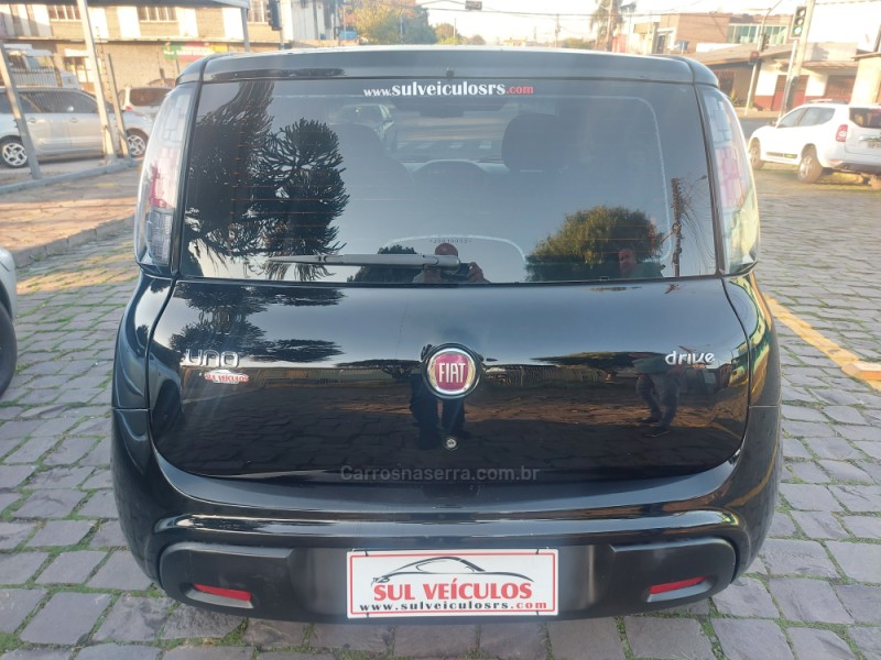 UNO 1.0 DRIVE 6V FLEX 4P MANUAL - 2018 - CAXIAS DO SUL