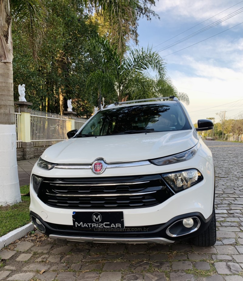 TORO 2.0 16V TURBO DIESEL VOLCANO 4WD AUTOMÁTICO