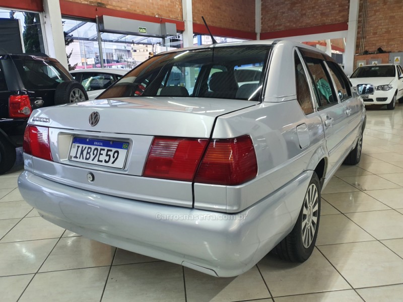SANTANA 1.8 MI 8V GASOLINA 4P MANUAL - 2001 - FARROUPILHA