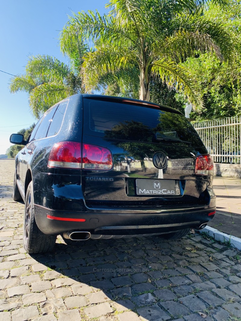 TOUAREG 4.2 FSI V8 32V GASOLINA 4P TIPTRONIC - 2005 - CANELA