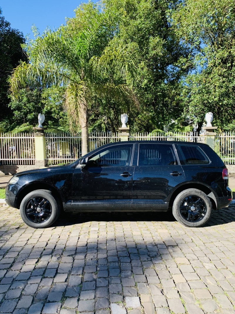 TOUAREG 4.2 FSI V8 32V GASOLINA 4P TIPTRONIC - 2005 - CANELA
