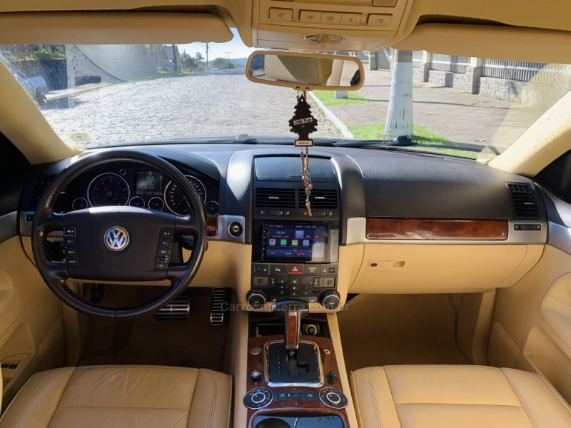 TOUAREG 4.2 FSI V8 32V GASOLINA 4P TIPTRONIC - 2005 - CANELA