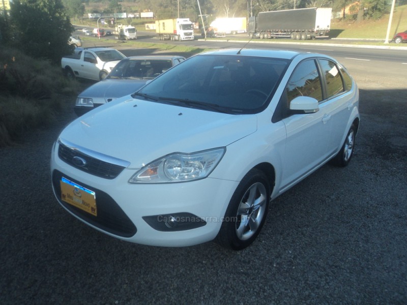 FOCUS 1.6 GLX 16V FLEX 4P MANUAL