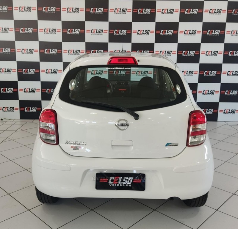 MARCH 1.6 SV 16V FLEX 4P MANUAL - 2014 - DOIS IRMãOS