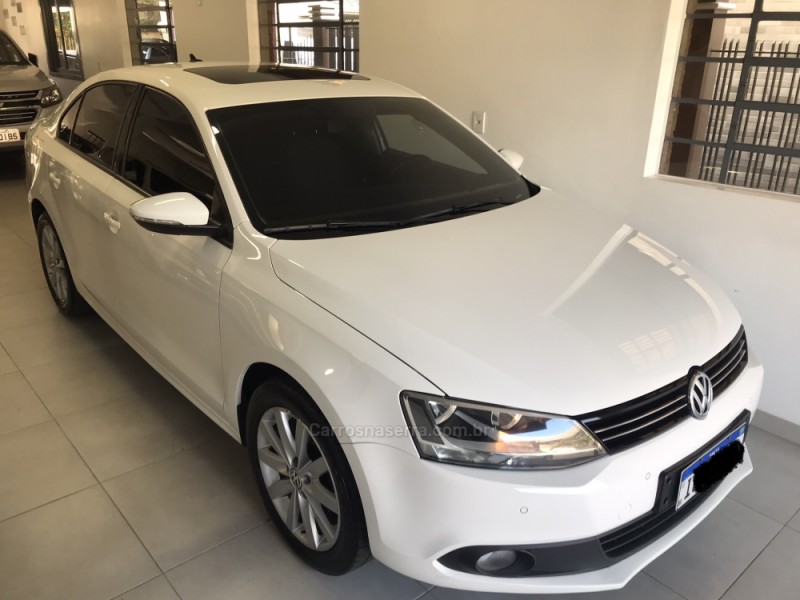 JETTA 2.0 COMFORTLINE FLEX 4P TIPTRONIC - 2013 - CARLOS BARBOSA