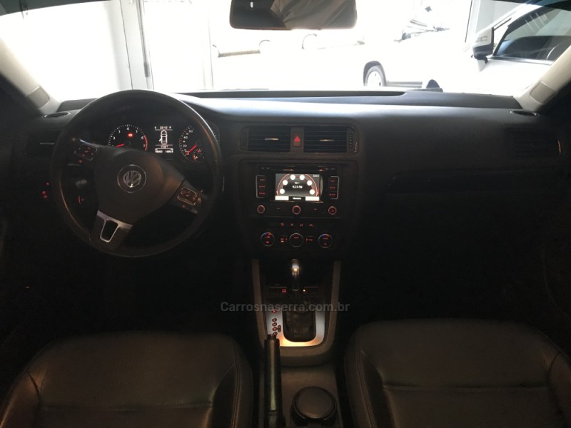 JETTA 2.0 COMFORTLINE FLEX 4P TIPTRONIC - 2013 - CARLOS BARBOSA