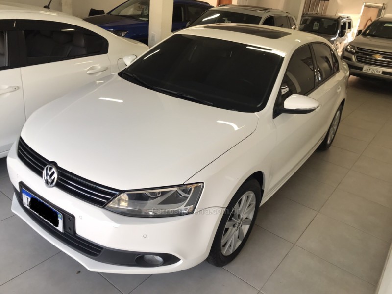 JETTA 2.0 COMFORTLINE FLEX 4P TIPTRONIC - 2013 - CARLOS BARBOSA