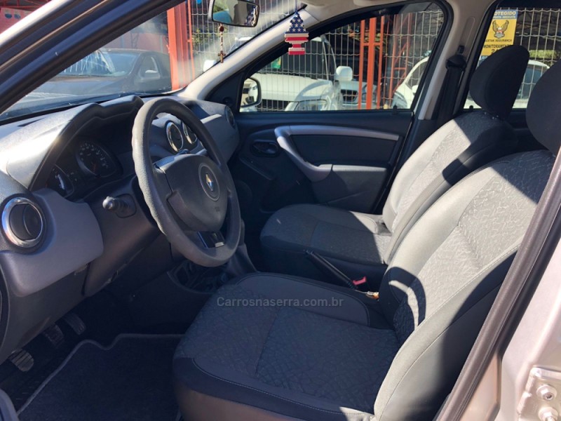 DUSTER 1.6 EXPRESSION 4X2 16V FLEX 4P MANUAL - 2012 - CANELA