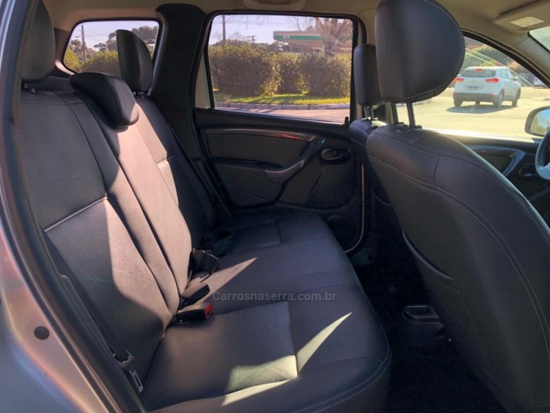 DUSTER 1.6 TECH ROAD 4X2 16V FLEX 4P MANUAL - 2014 - CANELA