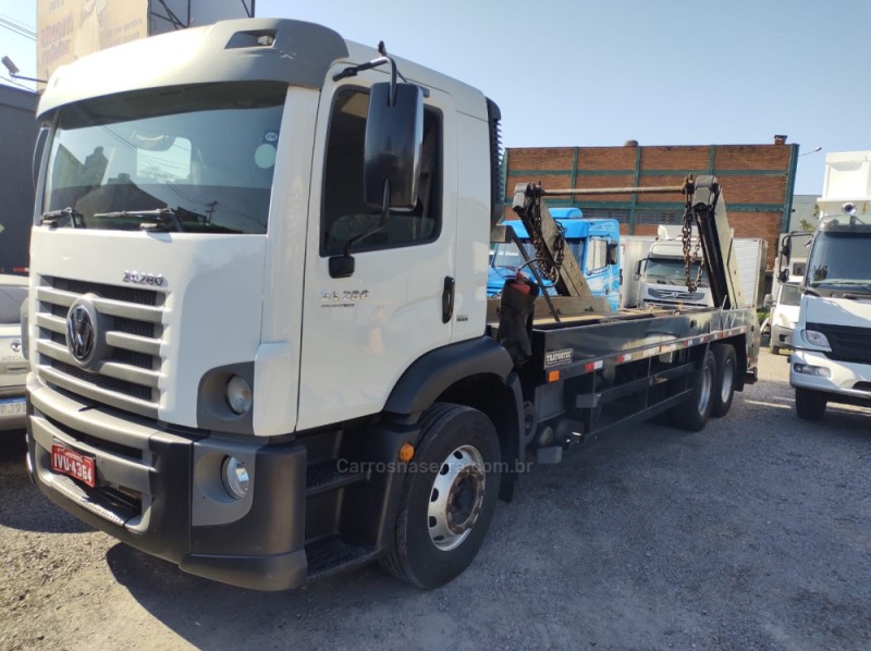 24-280 E CONSTELLATION 6X2