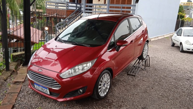 FIESTA 1.6 TITANIUM HATCH 16V FLEX 4P AUTOMÁTICO
