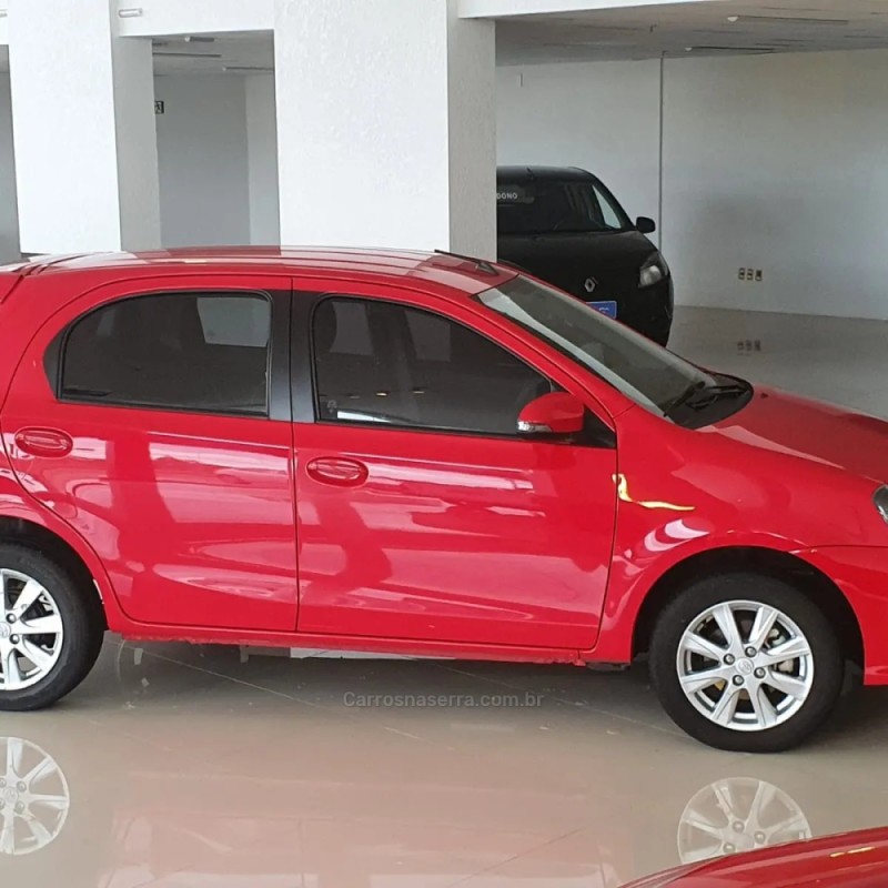 ETIOS 1.5 X PLUS 16V FLEX 4P MANUAL - 2019 - CAXIAS DO SUL