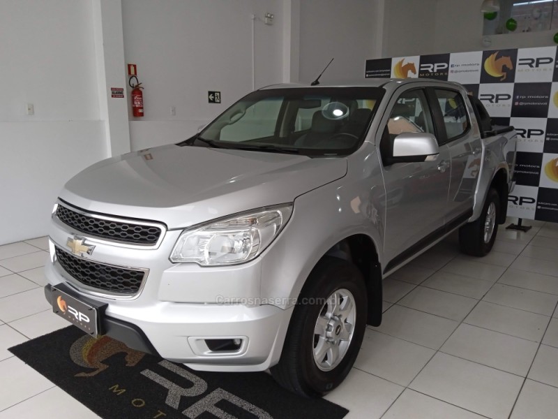 S10 2.5 LT 4X2 CD 16V FLEX 4P MANUAL - 2015 - NOVO HAMBURGO