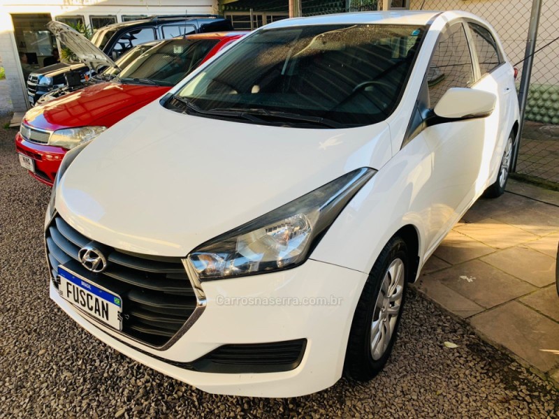 spin 1.8 lt 8v flex 4p automatico 2016 caxias do sul