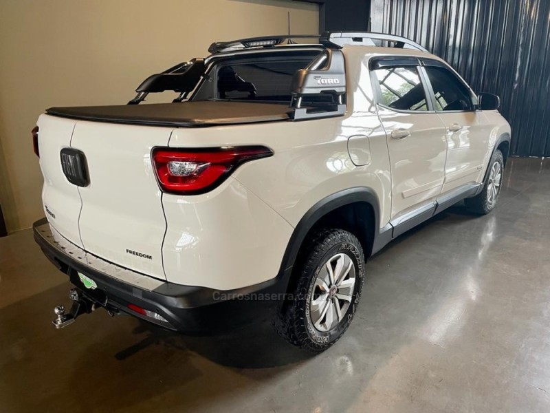 TORO 1.8 16V EVO FLEX FREEDOM AUTOMÁTICO - 2019 - CAXIAS DO SUL