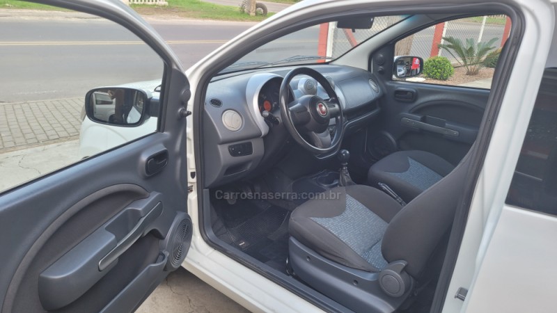 UNO 1.4 ATTRACTIVE 8V FLEX 2P MANUAL - 2012 - CAXIAS DO SUL