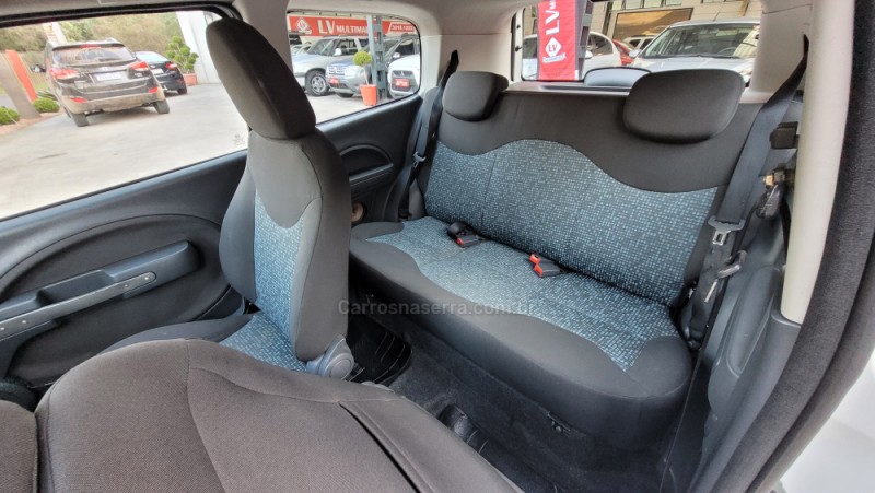 UNO 1.4 ATTRACTIVE 8V FLEX 2P MANUAL - 2012 - CAXIAS DO SUL