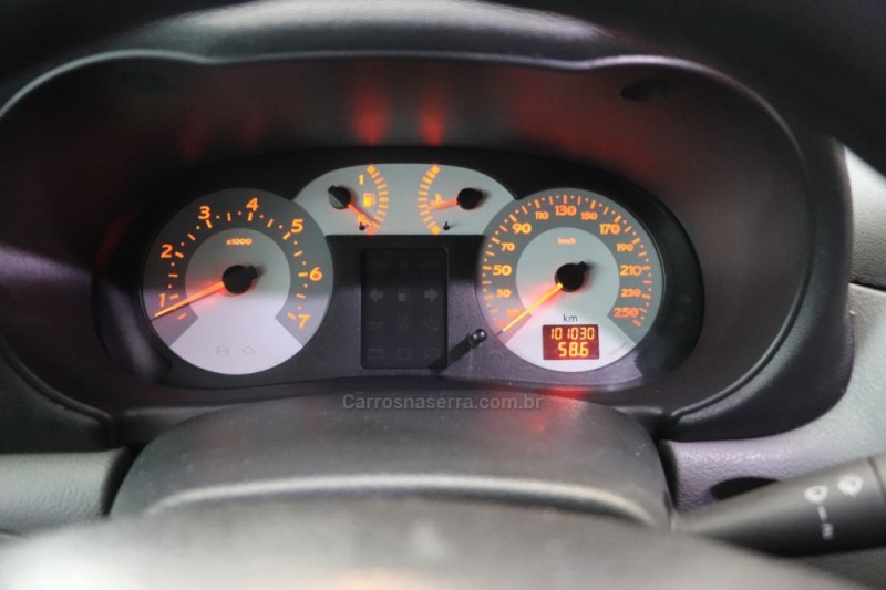 CLIO 1.6 EXPRESSION 16V GASOLINA 4P MANUAL - 2008 - CAXIAS DO SUL
