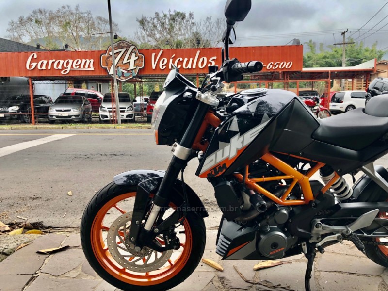 DUKE 390 ABS - 2017 - TRêS COROAS