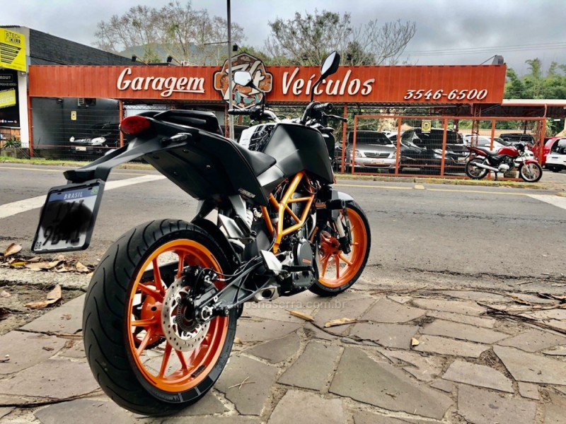 DUKE 390 ABS - 2017 - TRêS COROAS