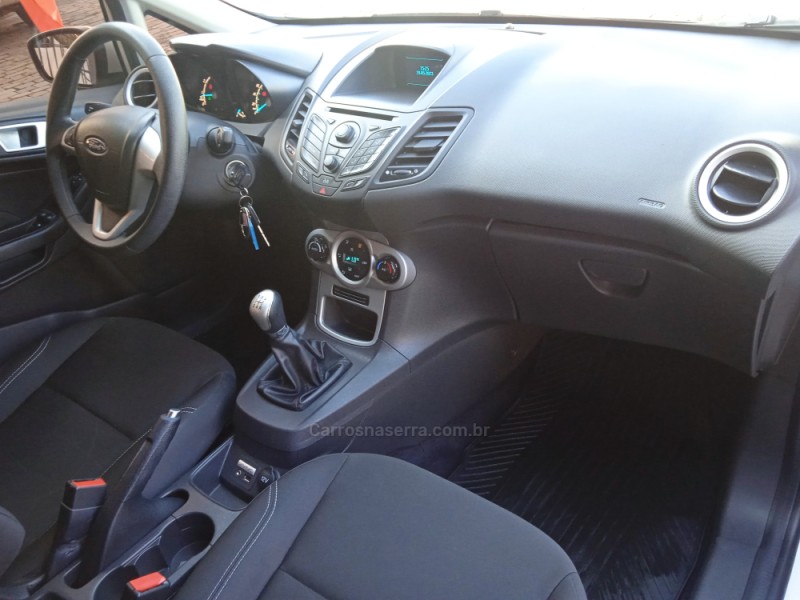FIESTA 1.6 MPI HATCH 8V FLEX 4P MANUAL - 2017 - CAXIAS DO SUL