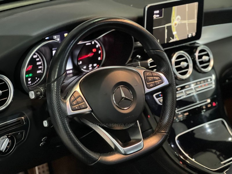 GLC 250 2.0 16V CGI GASOLINA 4MATIC 9G-TRONIC - 2017 - DOIS IRMãOS