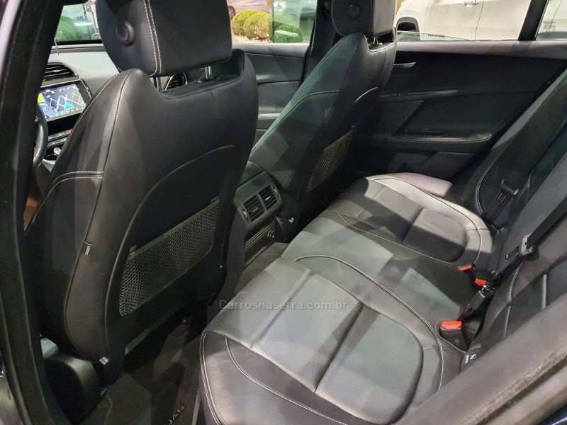 XE 2.0 16V SI4 TURBO GASOLINA R-SPORT 4P AUTOMÁTICO - 2019 - FARROUPILHA