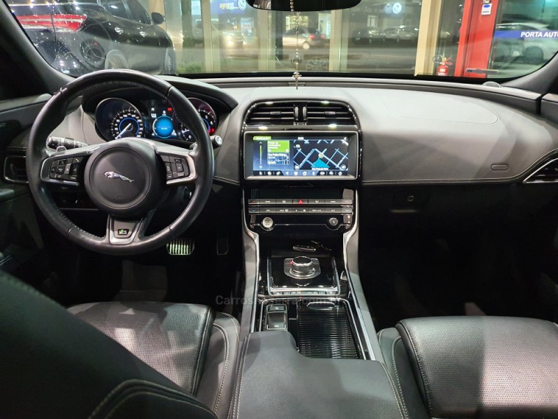 XE 2.0 16V SI4 TURBO GASOLINA R-SPORT 4P AUTOMÁTICO - 2019 - FARROUPILHA