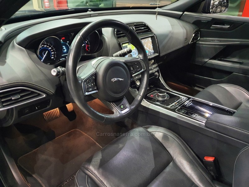 XE 2.0 16V SI4 TURBO GASOLINA R-SPORT 4P AUTOMÁTICO - 2019 - FARROUPILHA