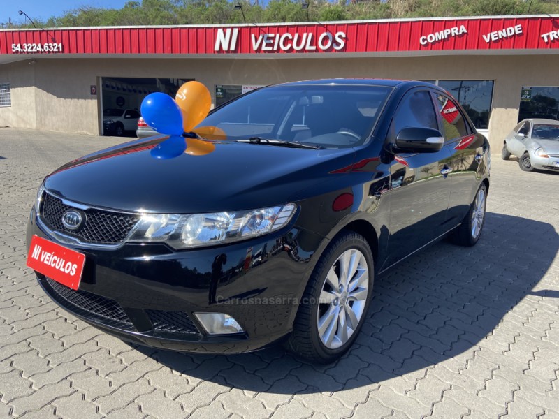 cerato 1.6 sedan 16v gasolina 4p manual 2010 caxias do sul