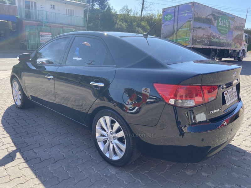 CERATO 1.6 SEDAN 16V GASOLINA 4P MANUAL - 2010 - CAXIAS DO SUL