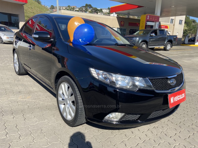 CERATO 1.6 SEDAN 16V GASOLINA 4P MANUAL - 2010 - CAXIAS DO SUL