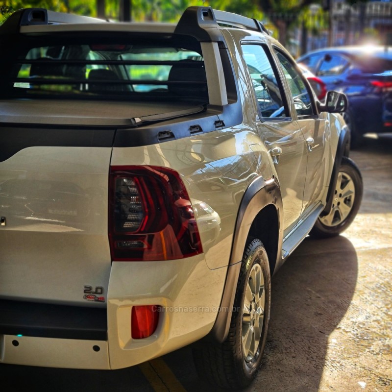 DUSTER OROCH 2.0 16V FLEX DYNAMIQUE AT 4P AUTOMÁTICO - 2018 - CAXIAS DO SUL