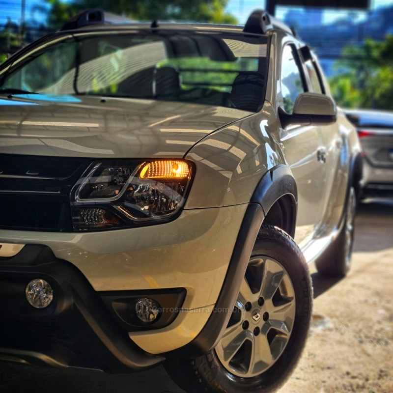 DUSTER OROCH 2.0 16V FLEX DYNAMIQUE AT 4P AUTOMÁTICO - 2018 - CAXIAS DO SUL