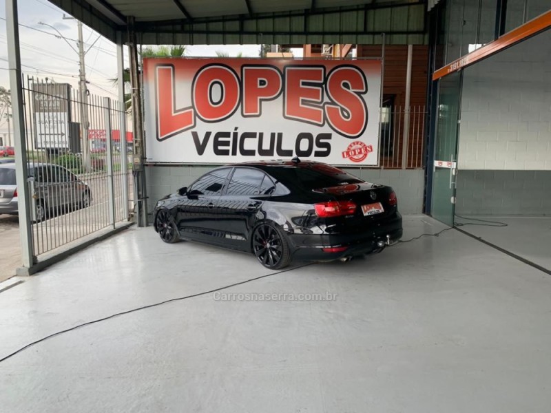 JETTA 2.0 COMFORTLINE FLEX 4P TIPTRONIC - 2012 - PORTãO
