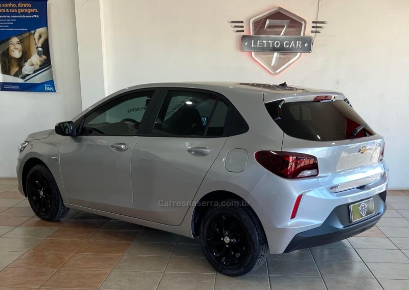 ONIX 1.0  LT 12V TURBO FLEX 4P MANUAL - 2021 - IGREJINHA