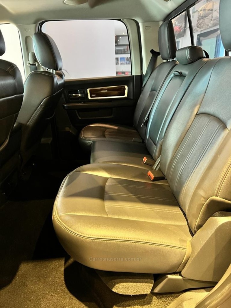 RAM 6.7 3500 LARAMIE 4X4 CD 6 CILINDROS TURBO DIESEL 4P AUTOMÁTICO - 2012 - ERECHIM