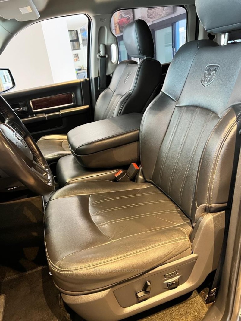 RAM 6.7 3500 LARAMIE 4X4 CD 6 CILINDROS TURBO DIESEL 4P AUTOMÁTICO - 2012 - ERECHIM