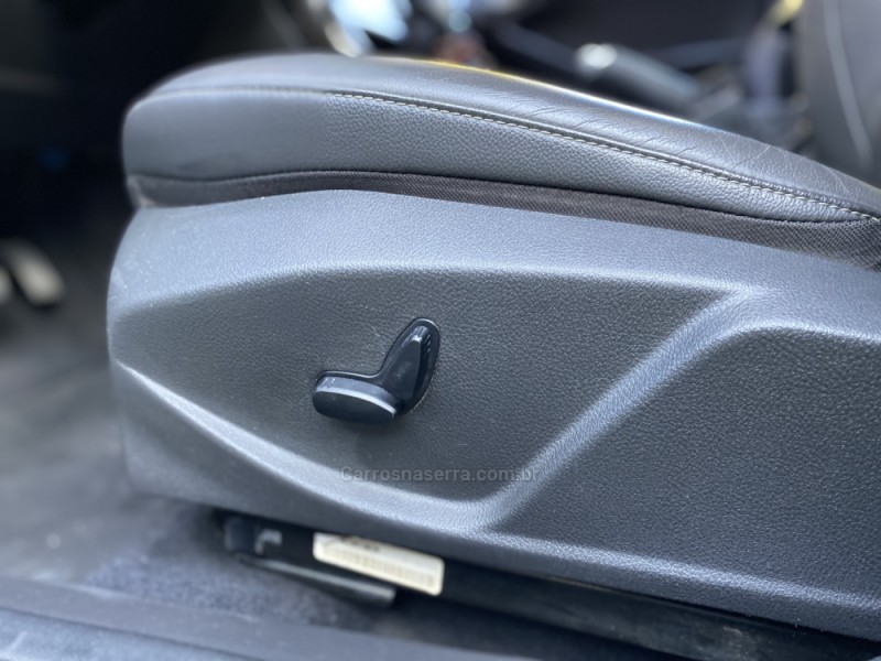 FOCUS 2.0 TITANIUM PLUS SEDAN 16V FLEX 4P AUTOMÁTICO - 2016 - CAXIAS DO SUL