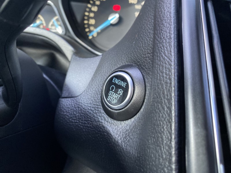 FOCUS 2.0 TITANIUM PLUS SEDAN 16V FLEX 4P AUTOMÁTICO - 2016 - CAXIAS DO SUL