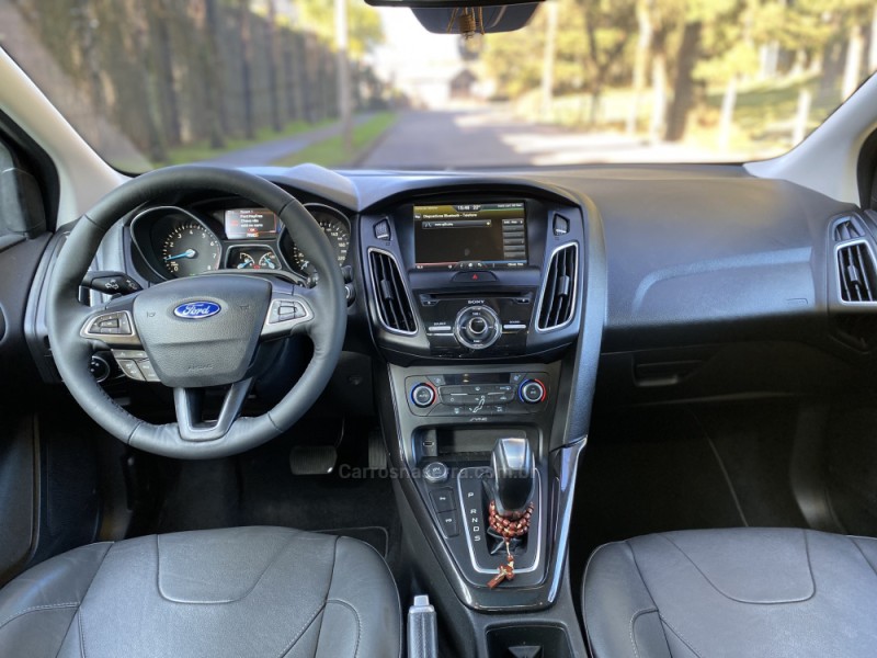 FOCUS 2.0 TITANIUM PLUS SEDAN 16V FLEX 4P AUTOMÁTICO - 2016 - CAXIAS DO SUL