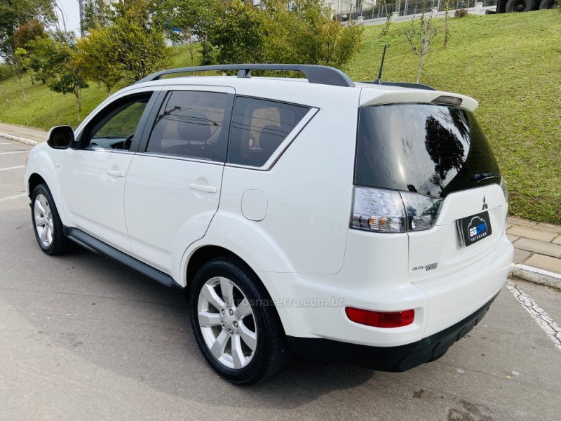 OUTLANDER 3.0 4X4 V6 24V GASOLINA 4P AUTOMÁTICO - 2012 - BENTO GONçALVES