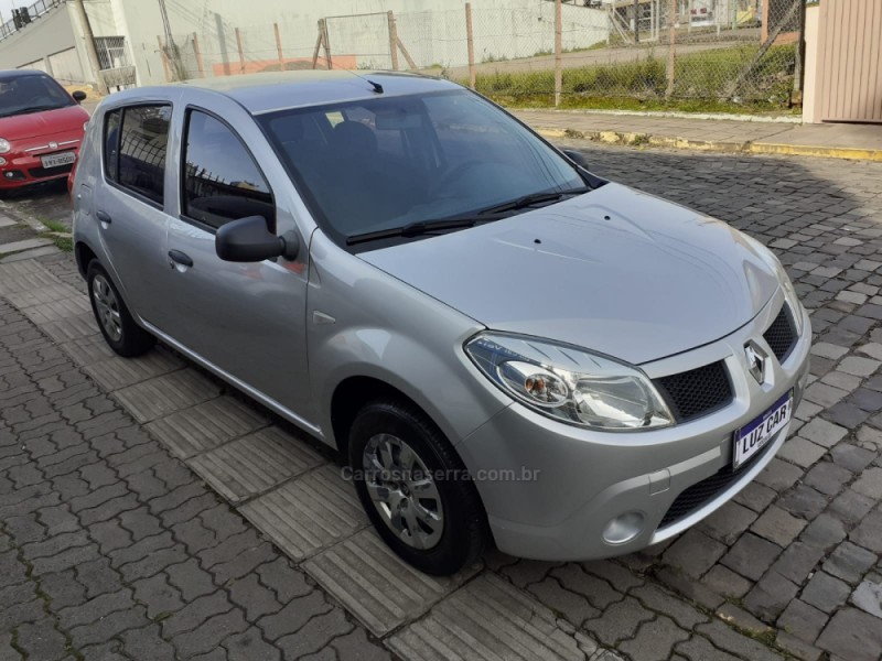 SANDERO 1.0 AUTHENTIQUE 16V FLEX 4P MANUAL - 2011 - BENTO GONçALVES
