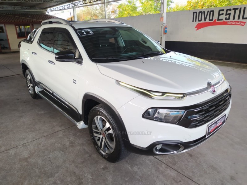 TORO 2.0 16V TURBO DIESEL VOLCANO 4WD AUTOMÁTICO - 2017 - CAXIAS DO SUL