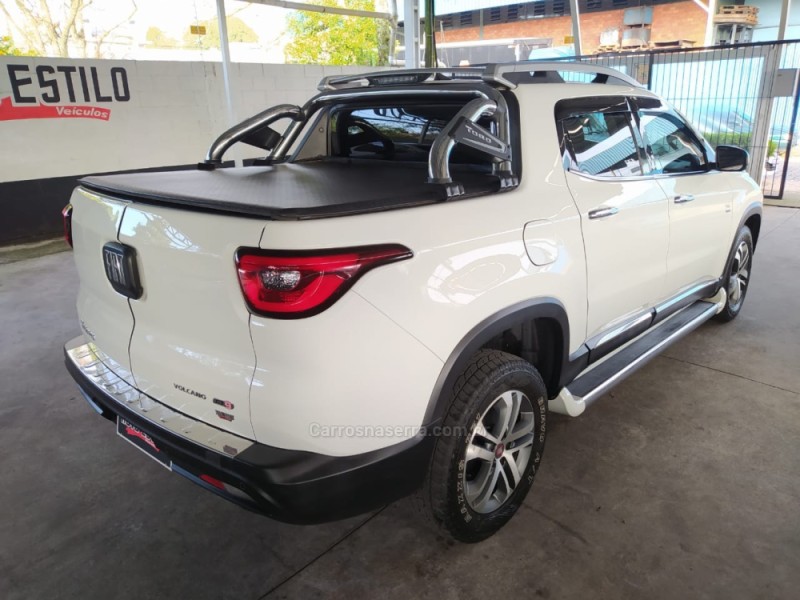 TORO 2.0 16V TURBO DIESEL VOLCANO 4WD AUTOMÁTICO - 2017 - CAXIAS DO SUL