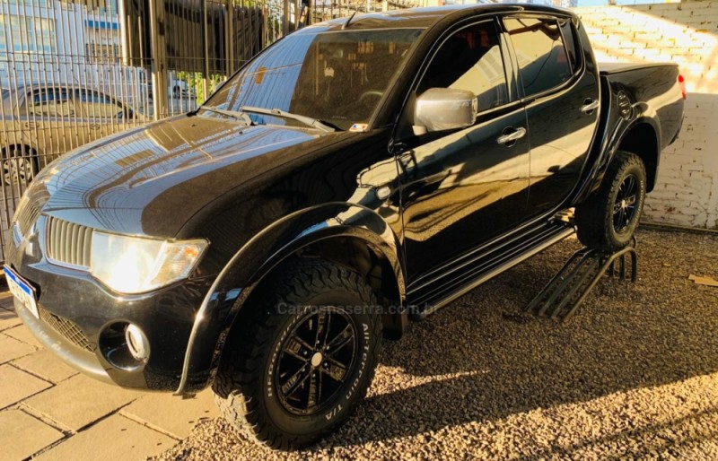 L200 TRITON 3.2 HPE 4X4 CD 16V TURBO INTERCOOLER DIESEL 4P AUTOMÁTICO - 2009 - CAXIAS DO SUL