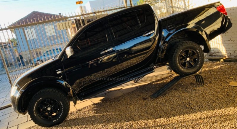 L200 TRITON 3.2 HPE 4X4 CD 16V TURBO INTERCOOLER DIESEL 4P AUTOMÁTICO - 2009 - CAXIAS DO SUL