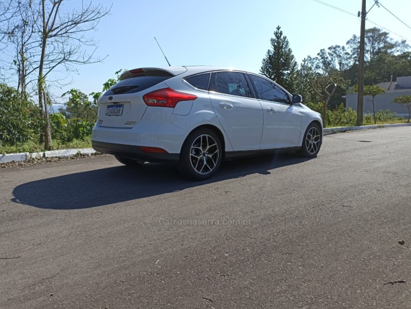 FOCUS 2.0 TITANIUM HATCH 16V FLEX 4P AUTOMÁTICO - 2016 - BENTO GONçALVES