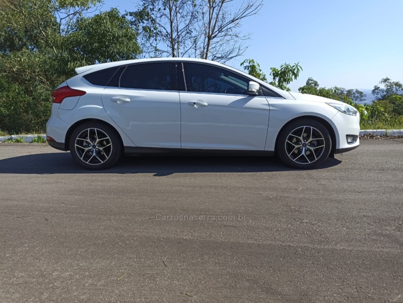 FOCUS 2.0 TITANIUM HATCH 16V FLEX 4P AUTOMÁTICO - 2016 - BENTO GONçALVES