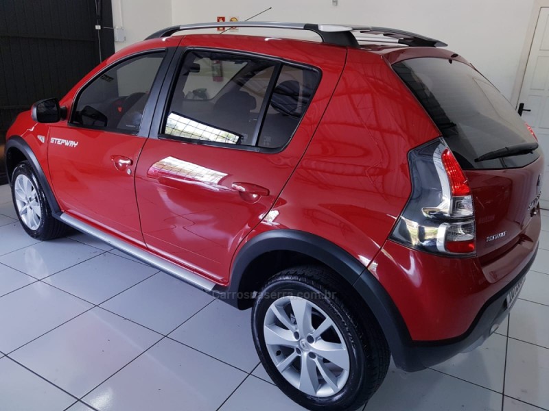 SANDERO 1.6 STEPWAY 8V FLEX 4P MANUAL - 2014 - CAMPO BOM